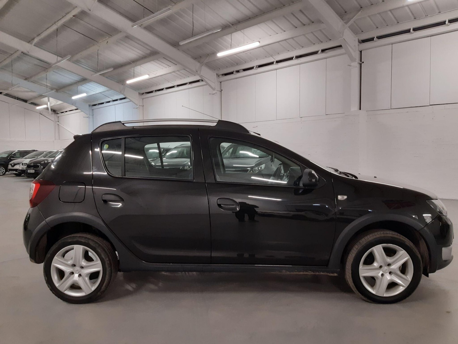 Used Dacia Sandero Stepway 2014 for sale - 76667403: Photo 8