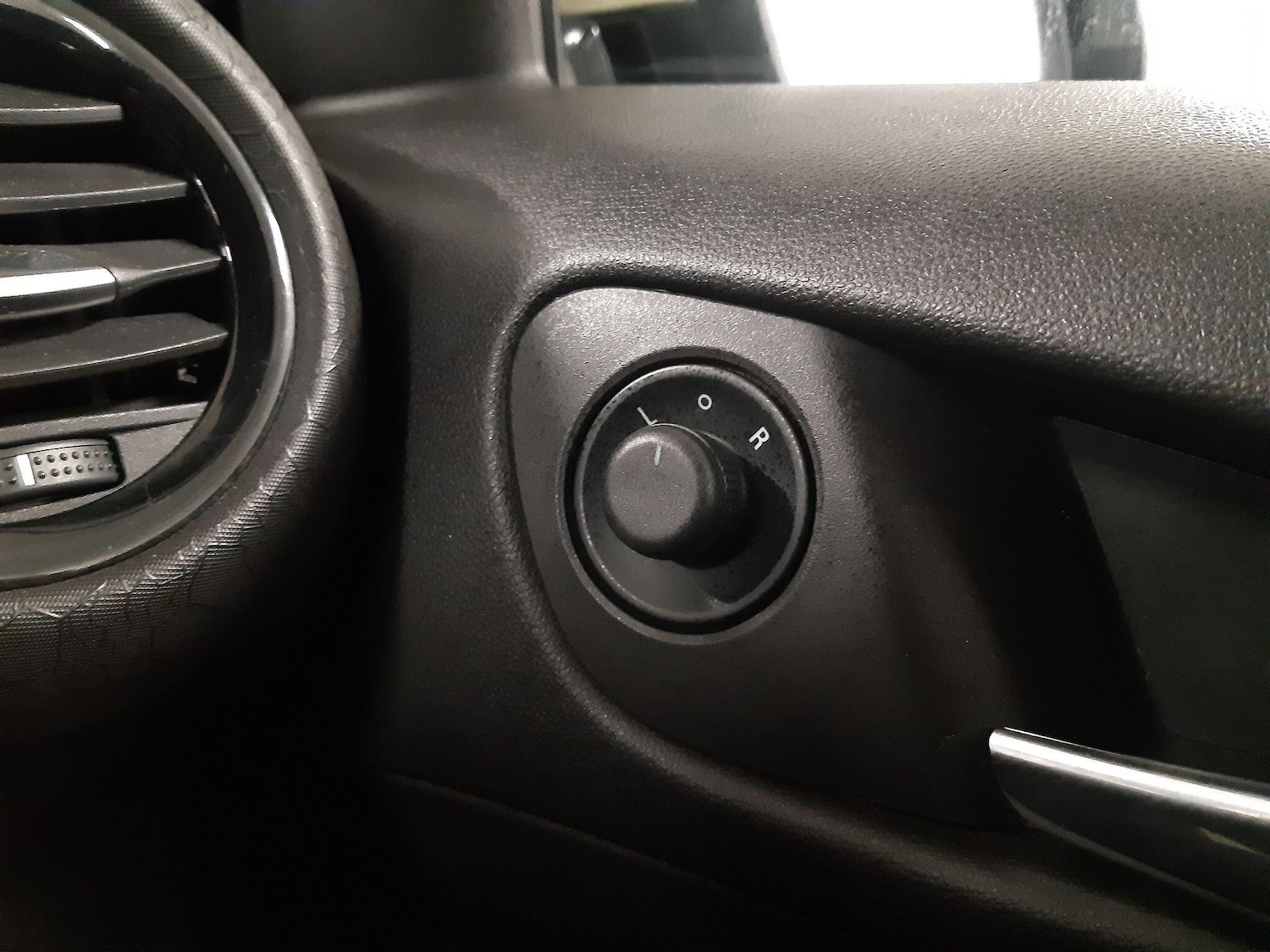 Used Vauxhall ADAM 2014 for sale - 76714983: Photo 19