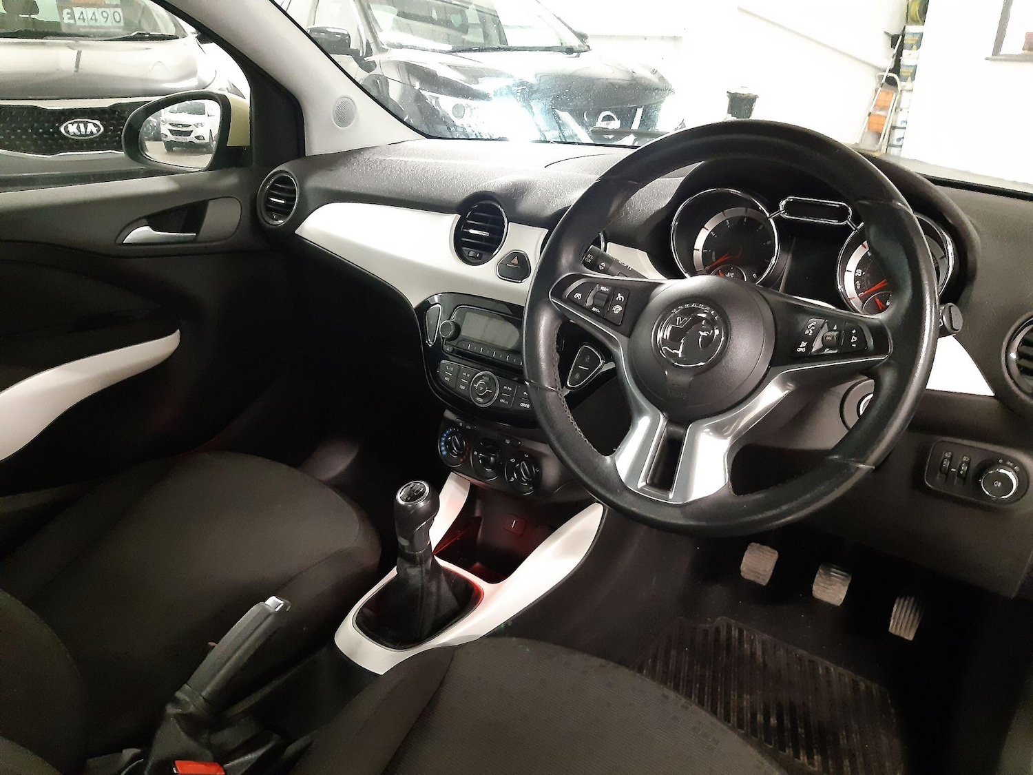 Used Vauxhall ADAM 2014 for sale - 76714983: Photo 2