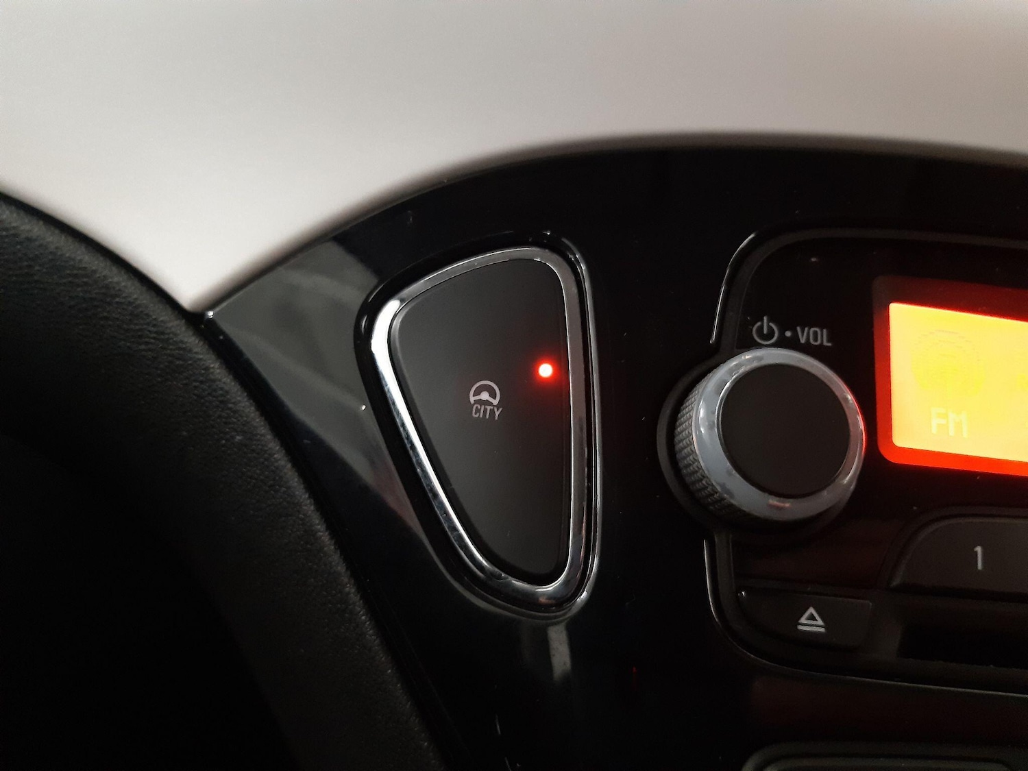 Used Vauxhall ADAM 2014 for sale - 76714983: Photo 21