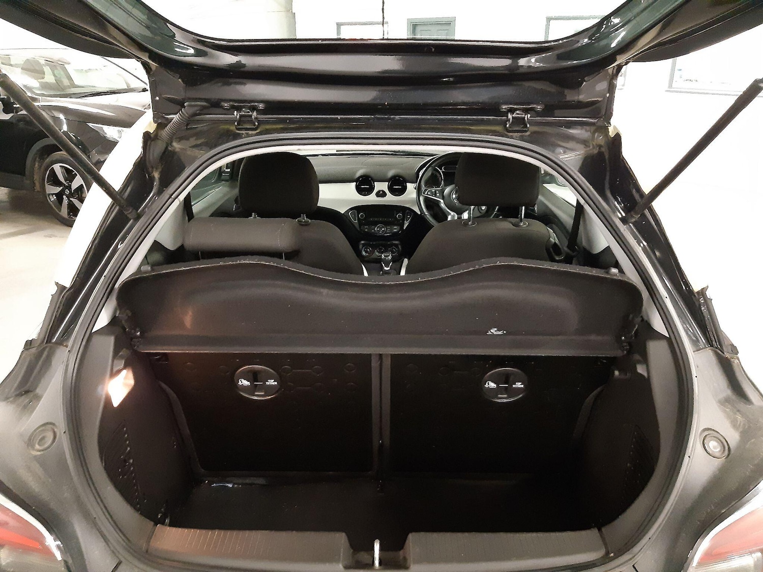 Used Vauxhall ADAM 2014 for sale - 76714983: Photo 24