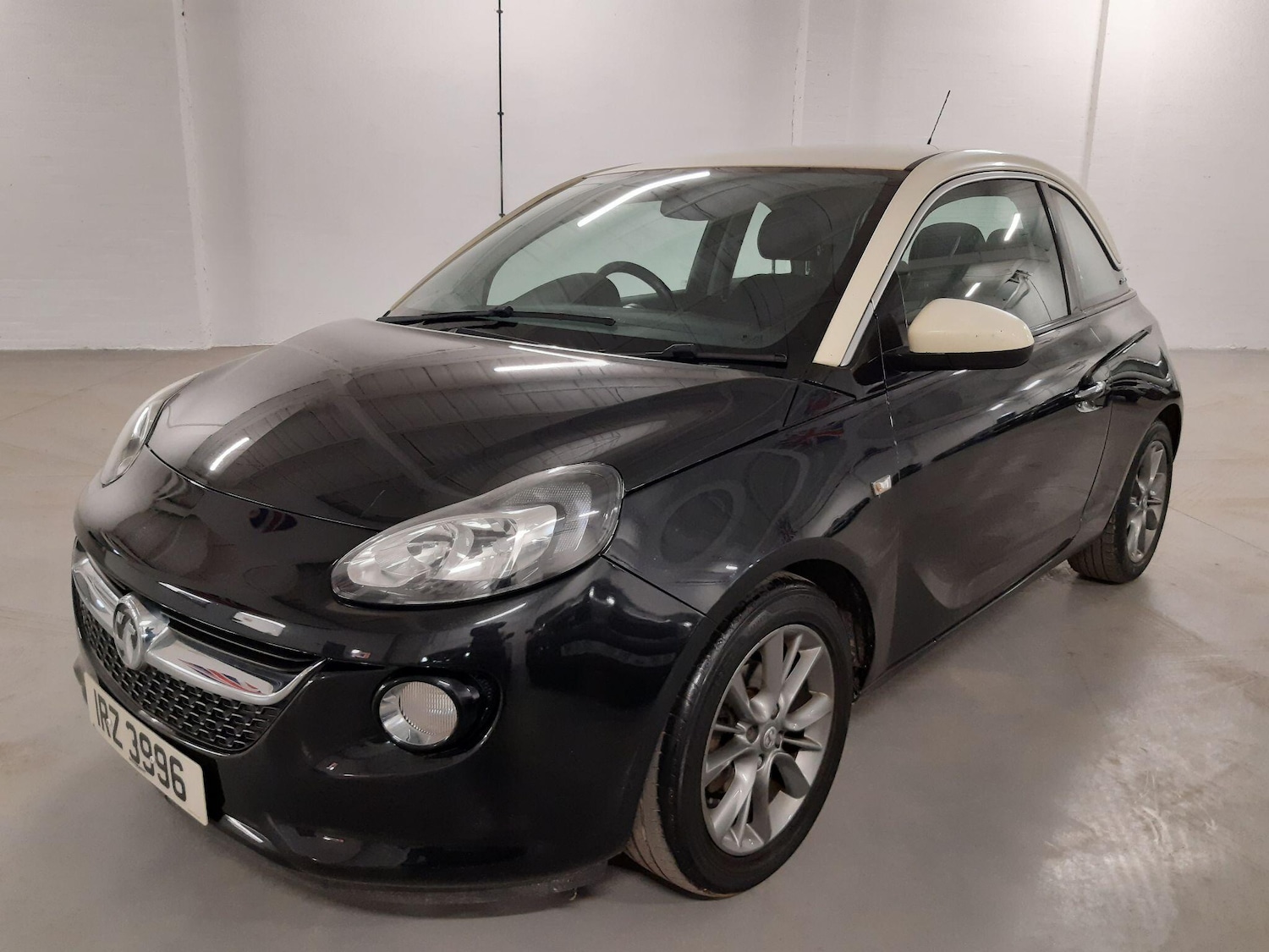 Used Vauxhall ADAM 2014 for sale - 76714983: Photo 5
