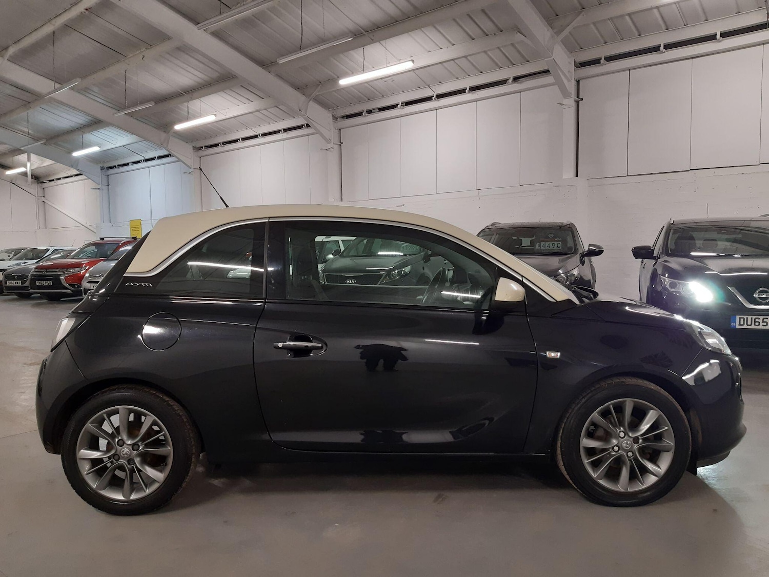 Used Vauxhall ADAM 2014 for sale - 76714983: Photo 9