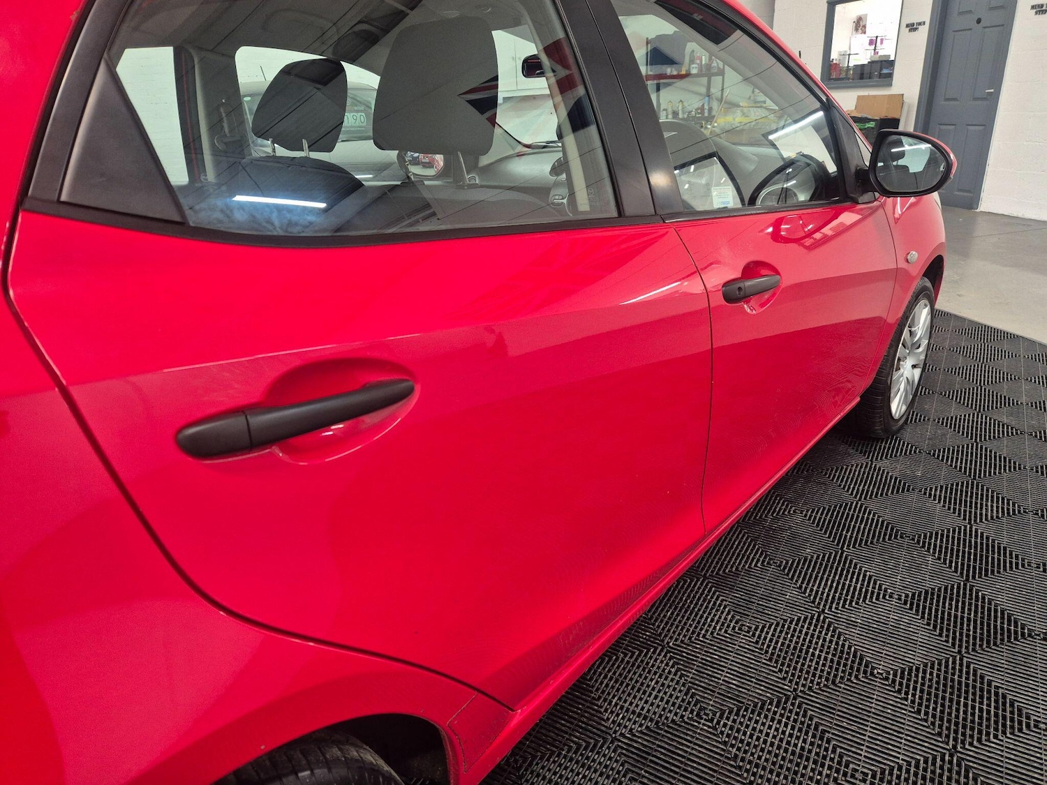 Used Mazda Mazda2 2010 for sale - 77305595: Photo 14