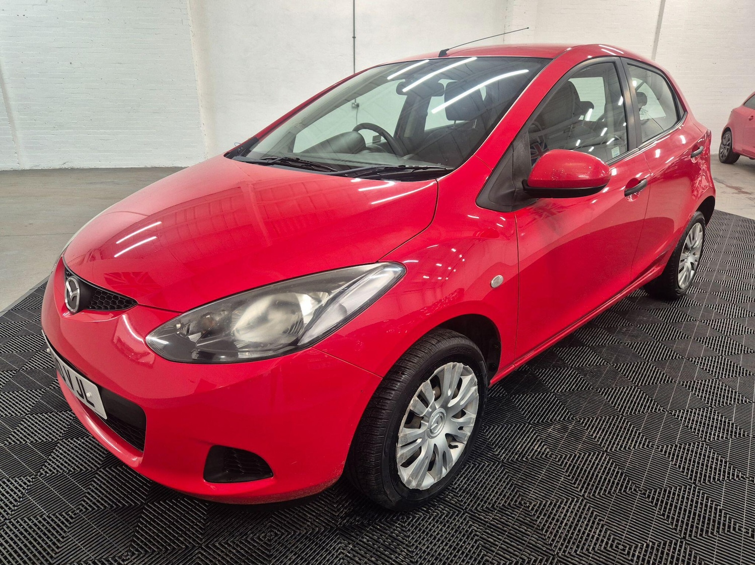 Used Mazda Mazda2 2010 for sale - 77305595: Photo 5