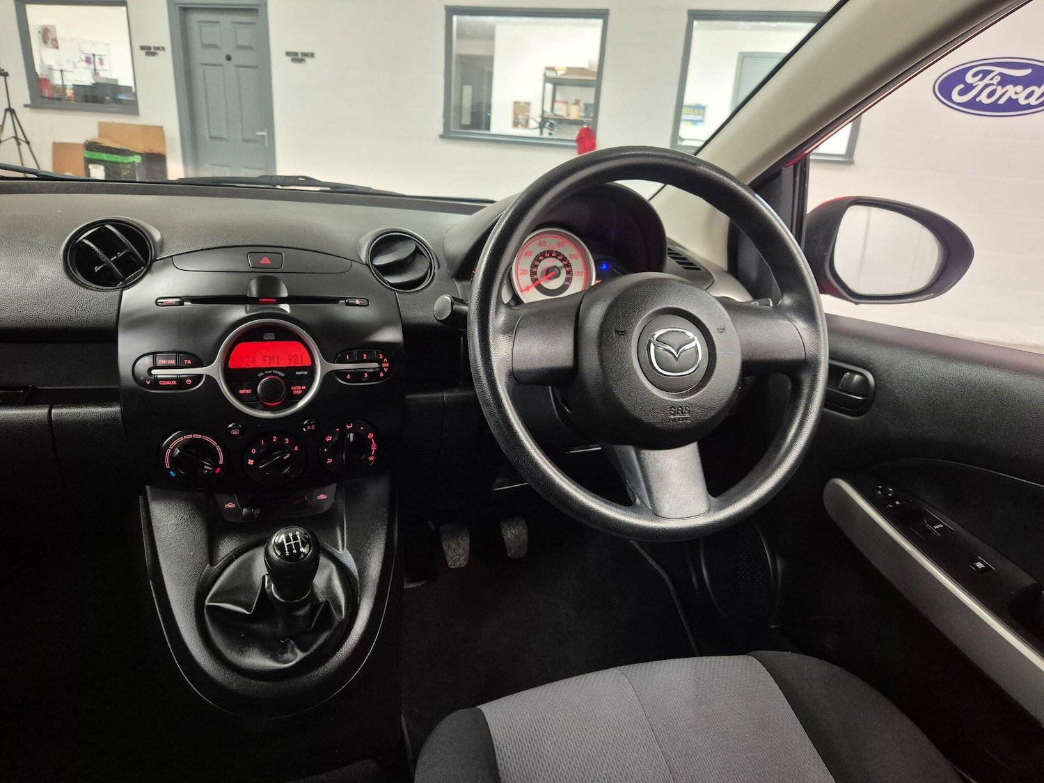 Used Mazda Mazda2 2010 for sale - 77305595: Photo 51