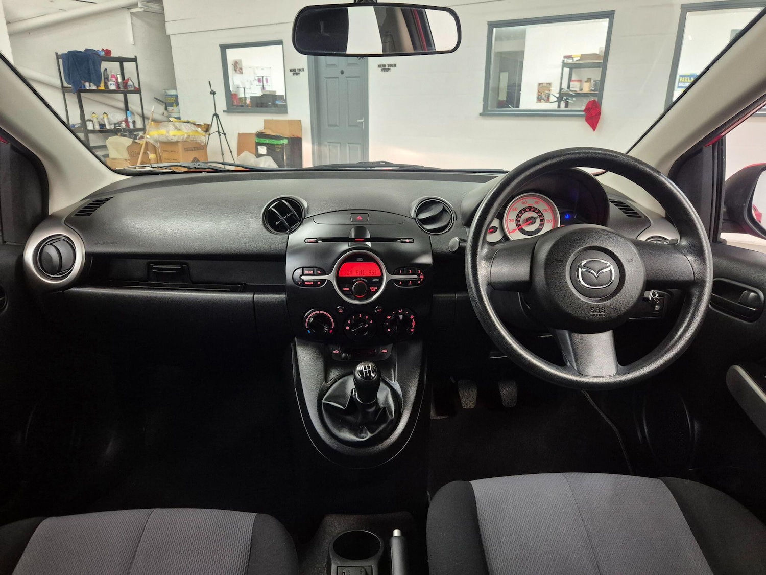 Used Mazda Mazda2 2010 for sale - 77305595: Photo 52