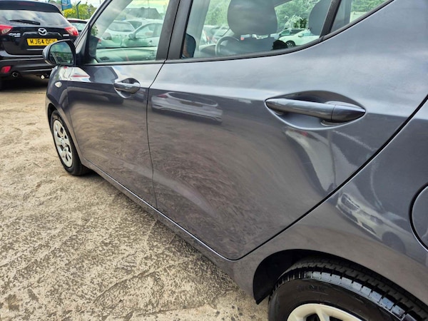 Used Hyundai i10 2017 for sale - 76166328: Photo 10