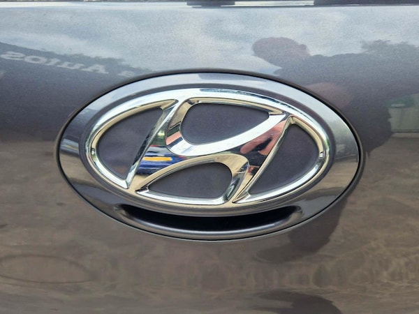 Used Hyundai i10 2017 for sale - 76166328: Photo 27
