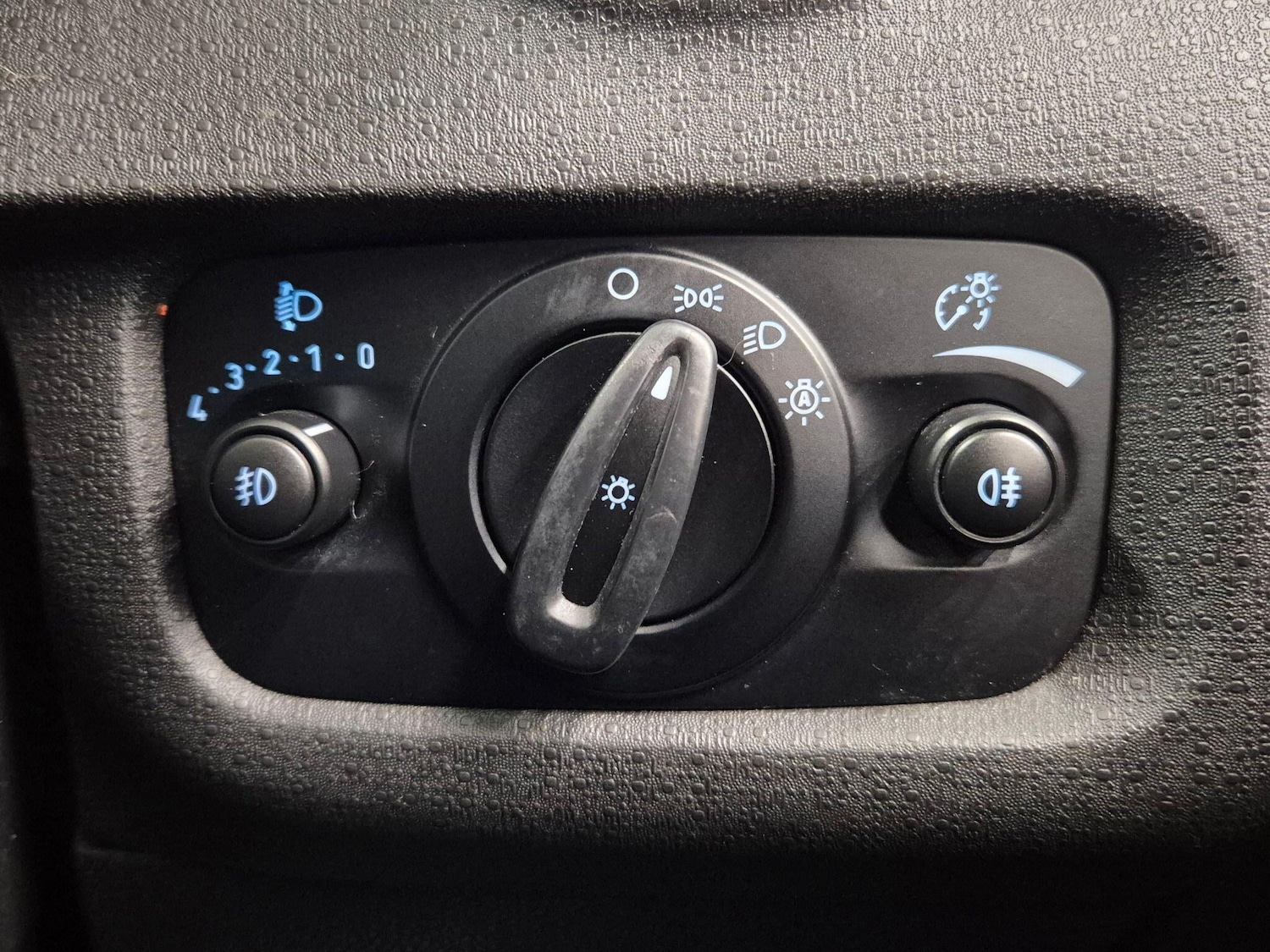 Used Ford Fiesta 2014 for sale - 77066866: Photo 37