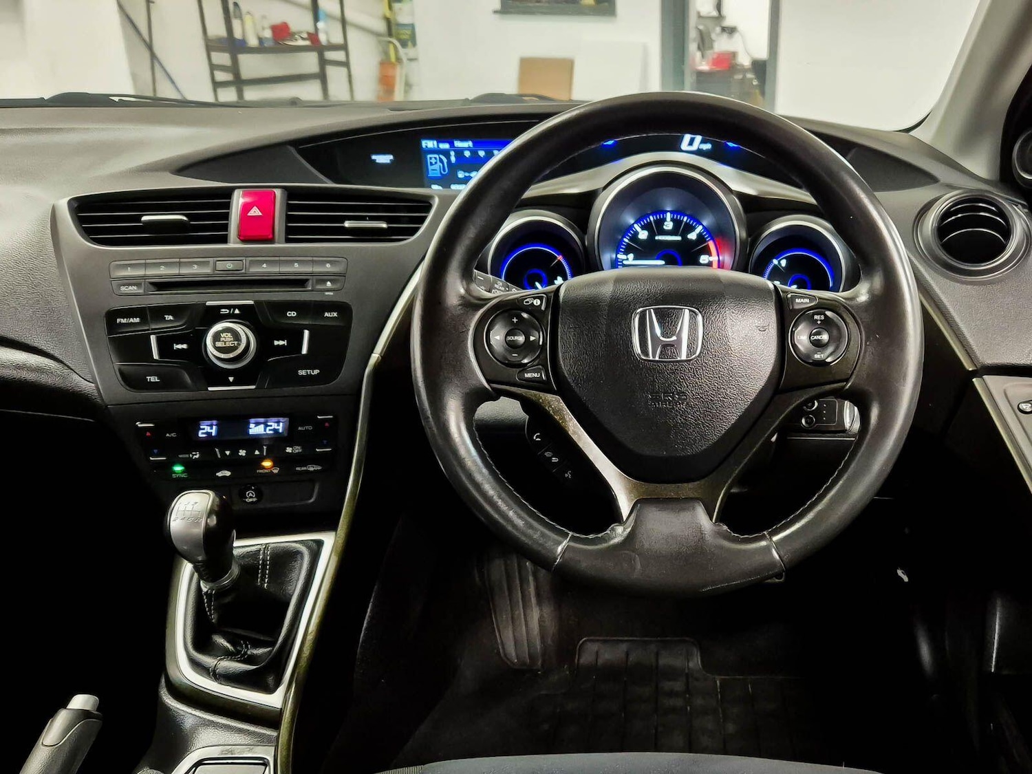 Used Honda Civic 2013 for sale - 77060176: Photo 2