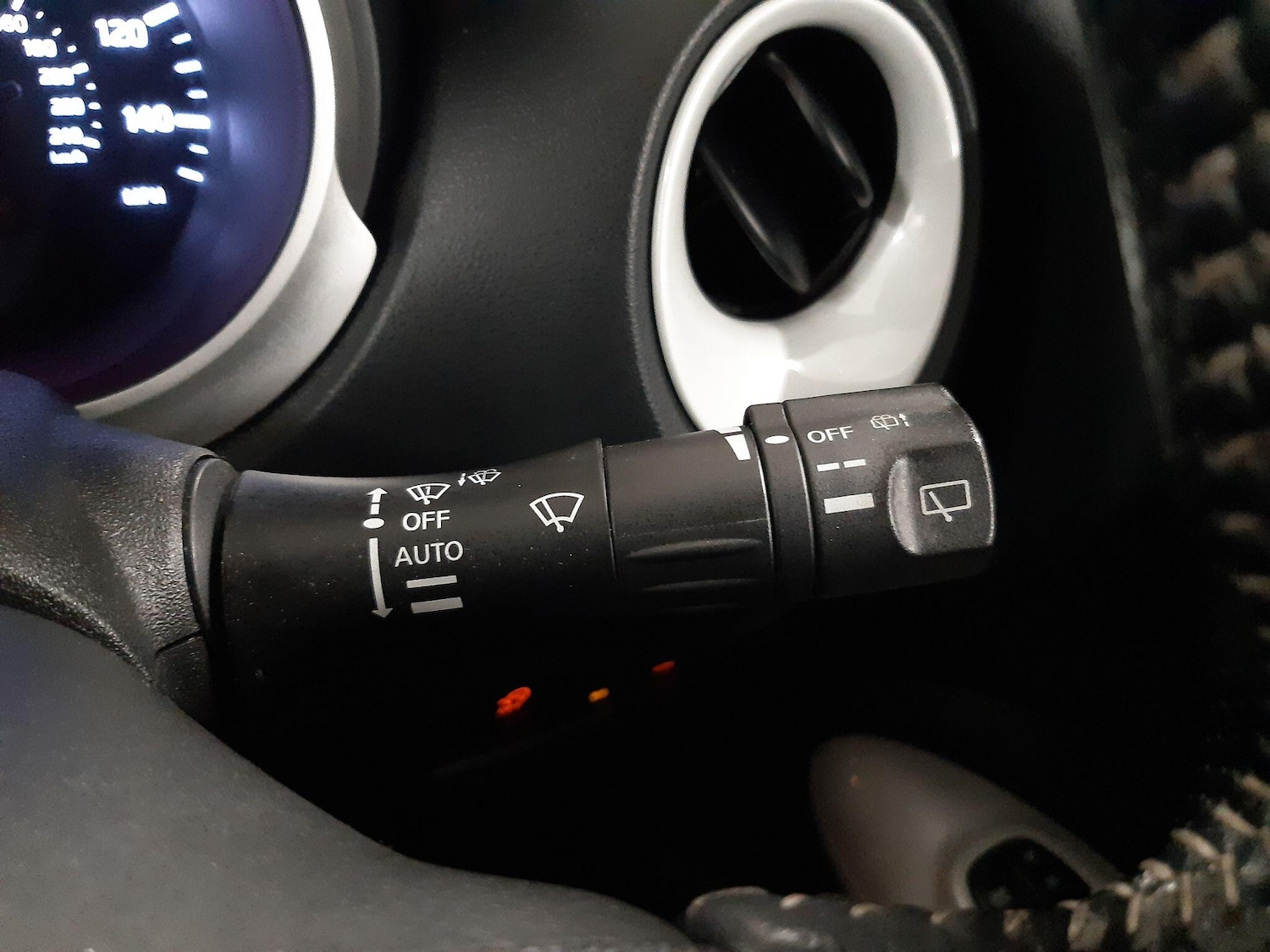 Used Nissan Juke 2015 for sale - 76537774: Photo 21