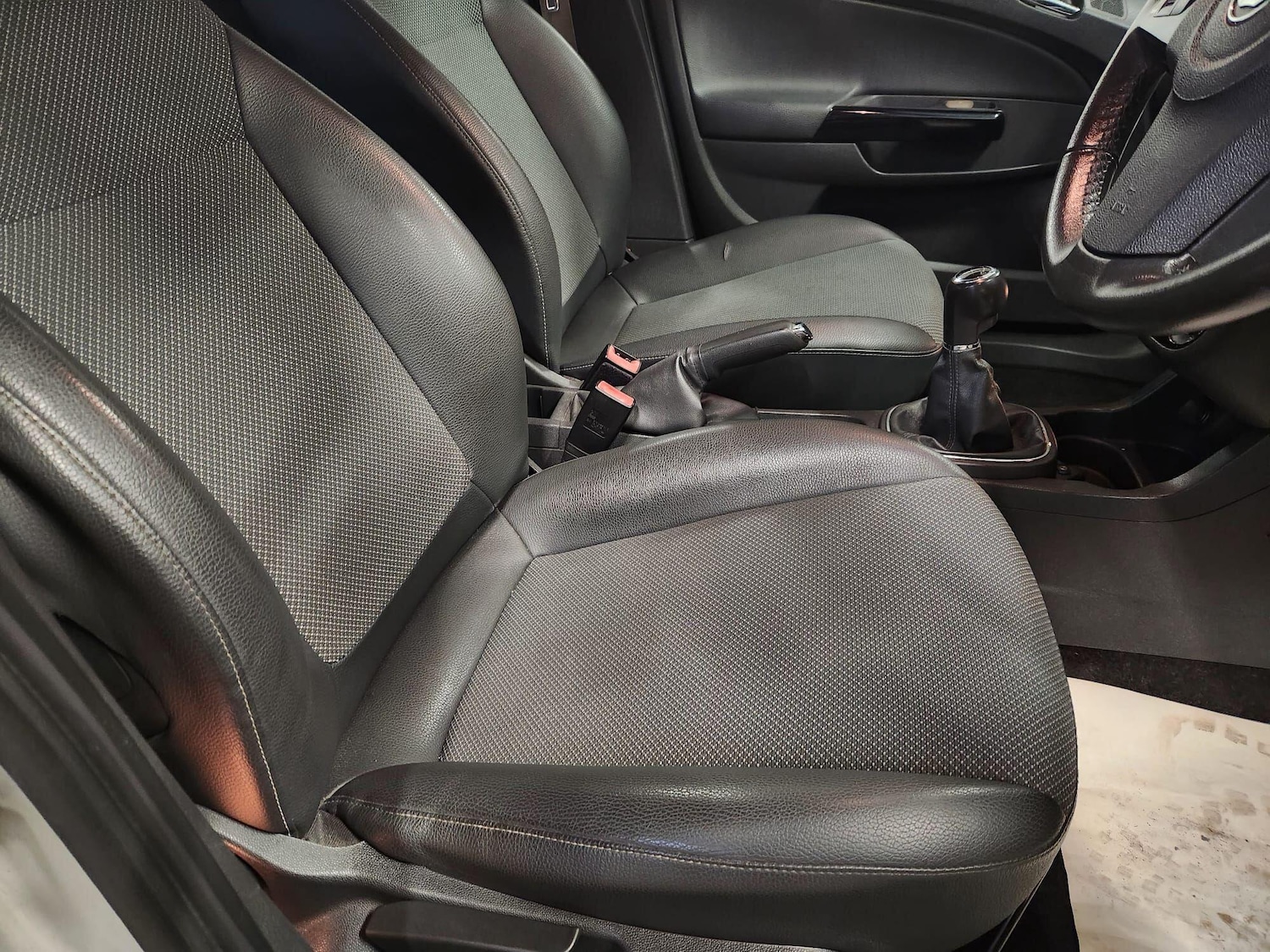 Used Vauxhall Corsa 2008 for sale - 77425779: Photo 12