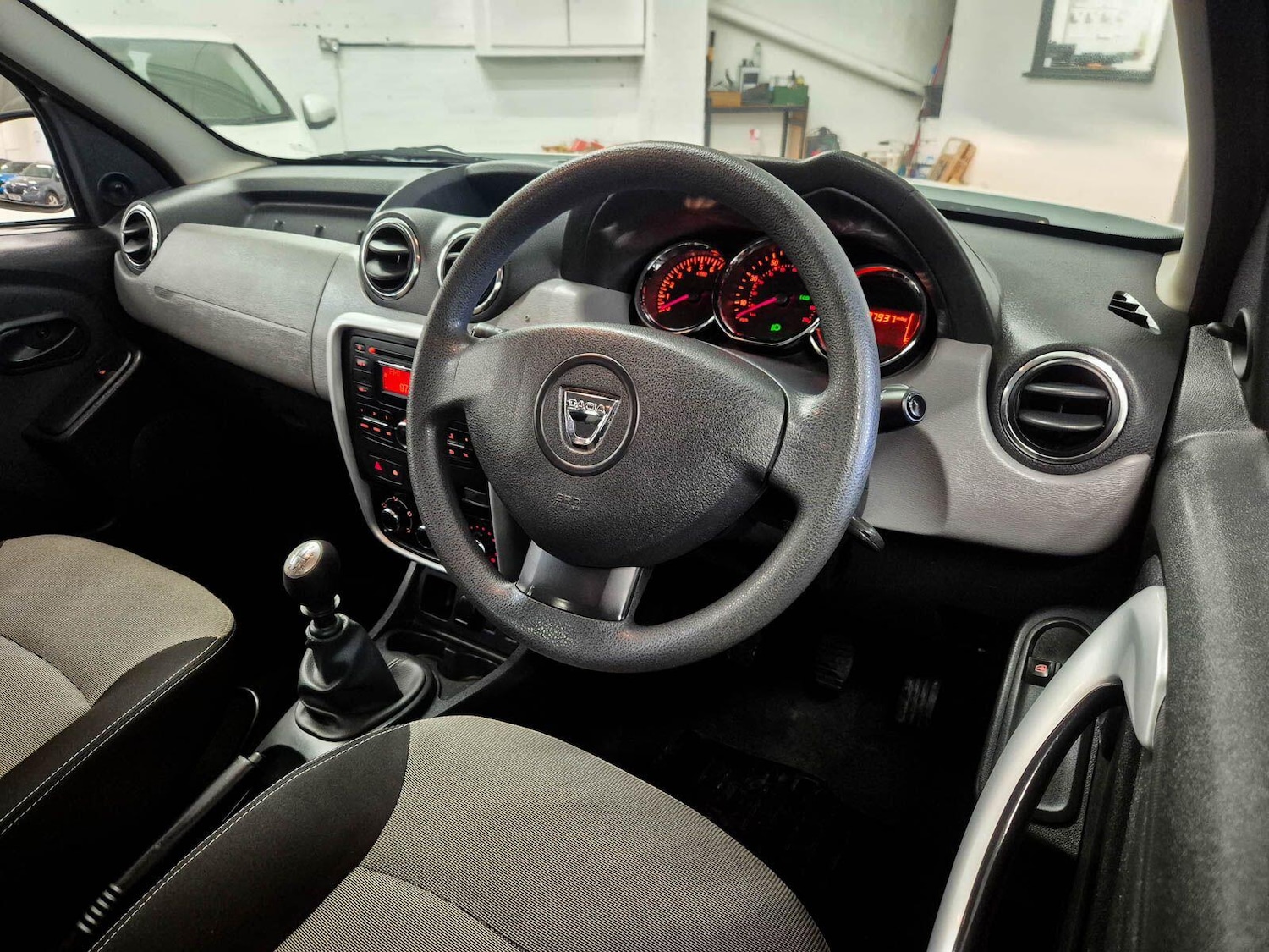 Used Dacia Duster 2015 for sale - 78072111: Photo 28