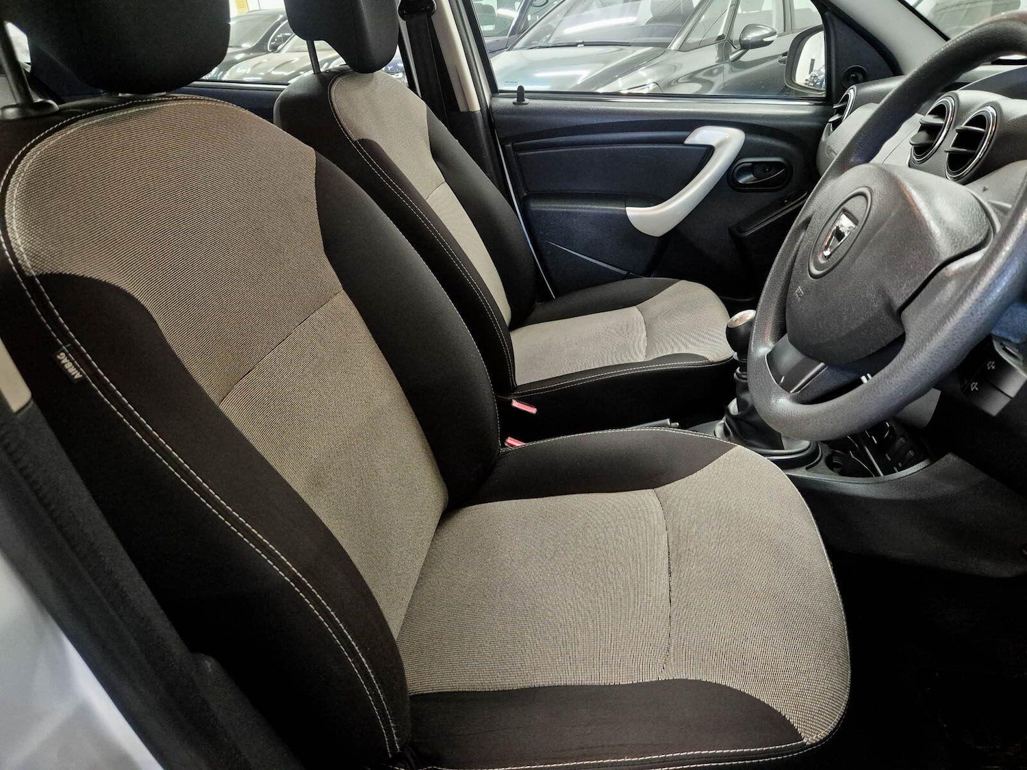 Used Dacia Duster 2015 for sale - 78072111: Photo 31