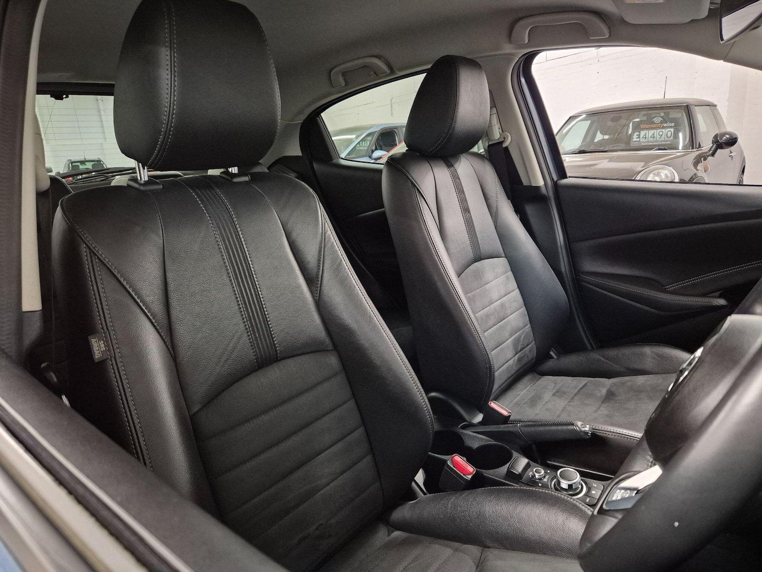 Used Mazda Mazda2 2019 for sale - 77131110: Photo 3