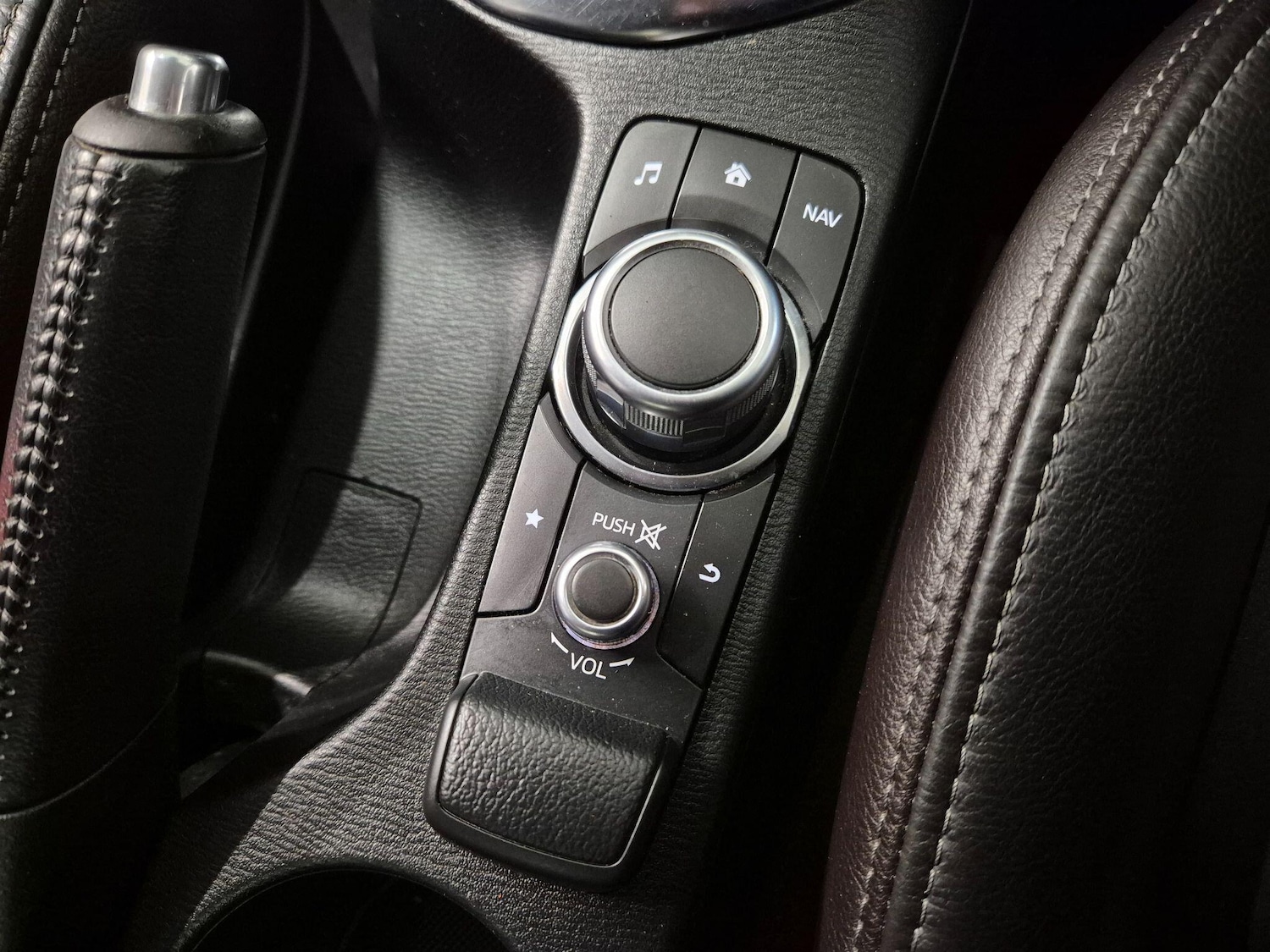 Used Mazda Mazda2 2019 for sale - 77131110: Photo 81