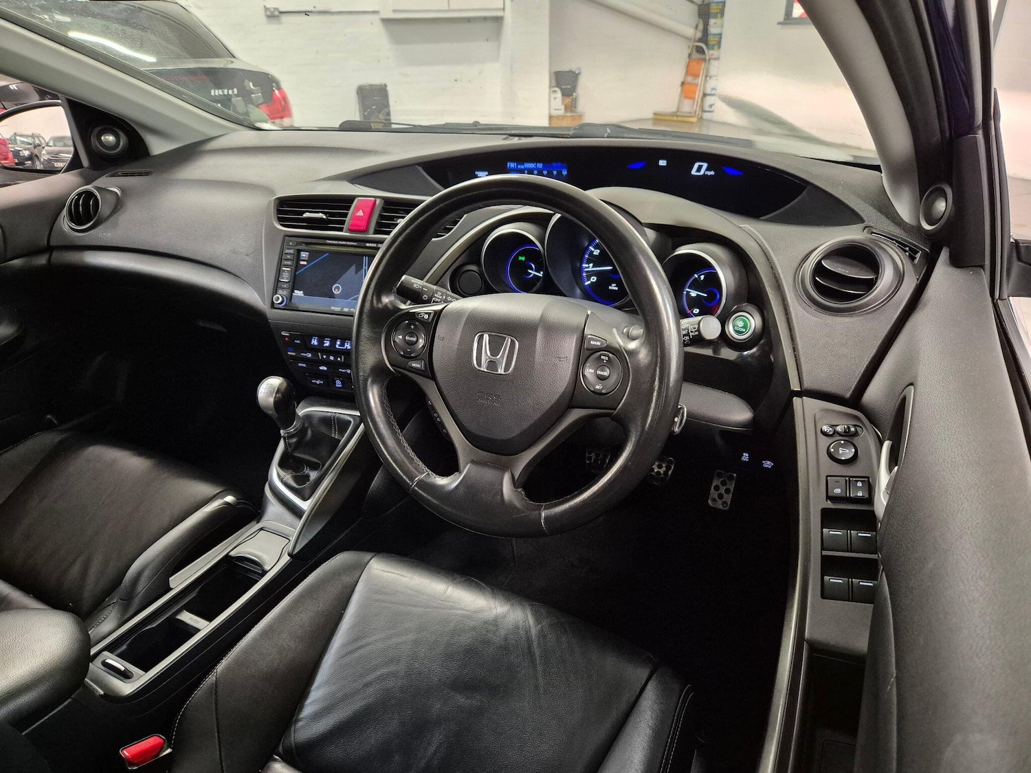 Used Honda Civic 2012 for sale - 76700826: Photo 2