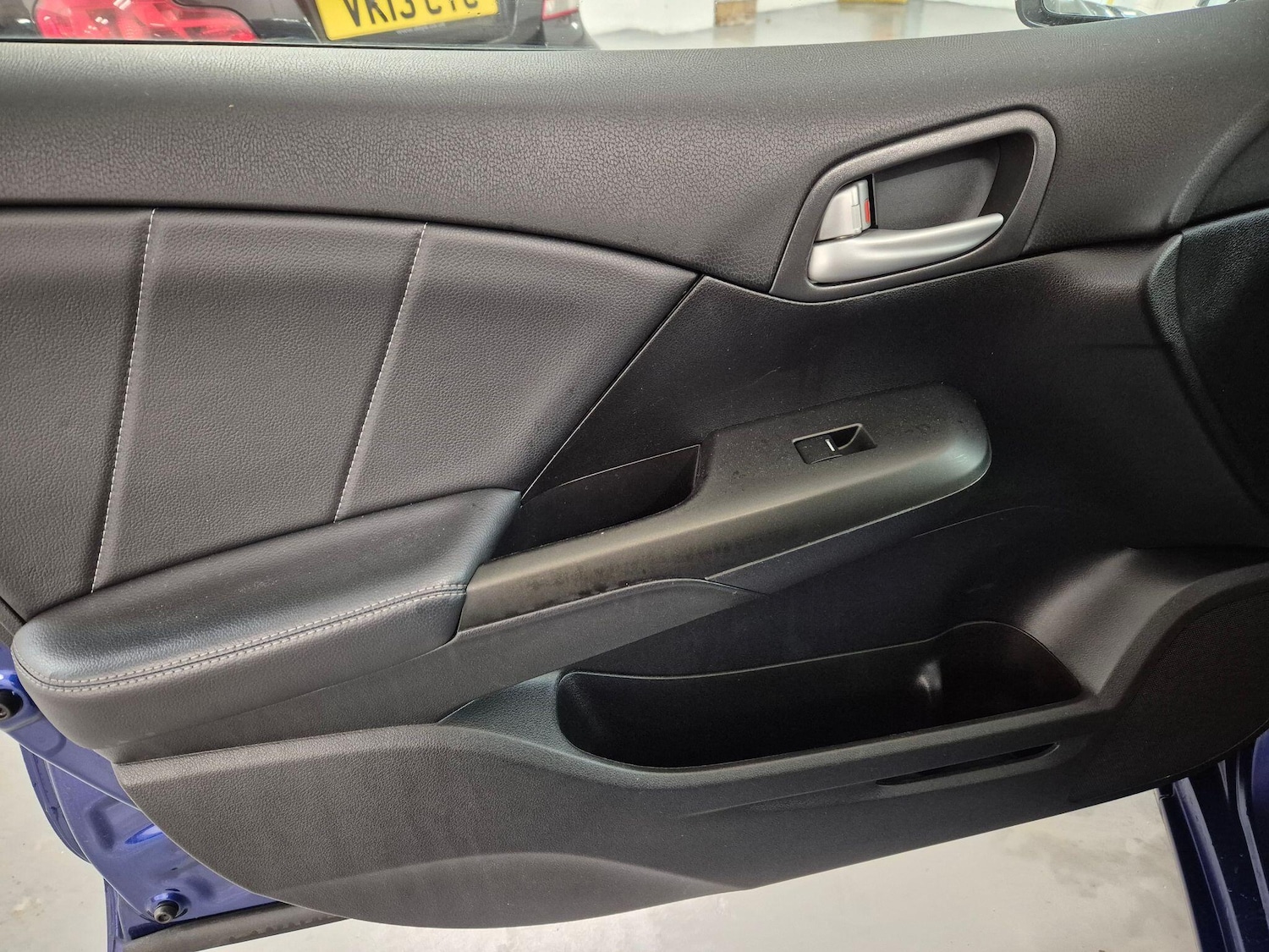 Used Honda Civic 2012 for sale - 76700826: Photo 27