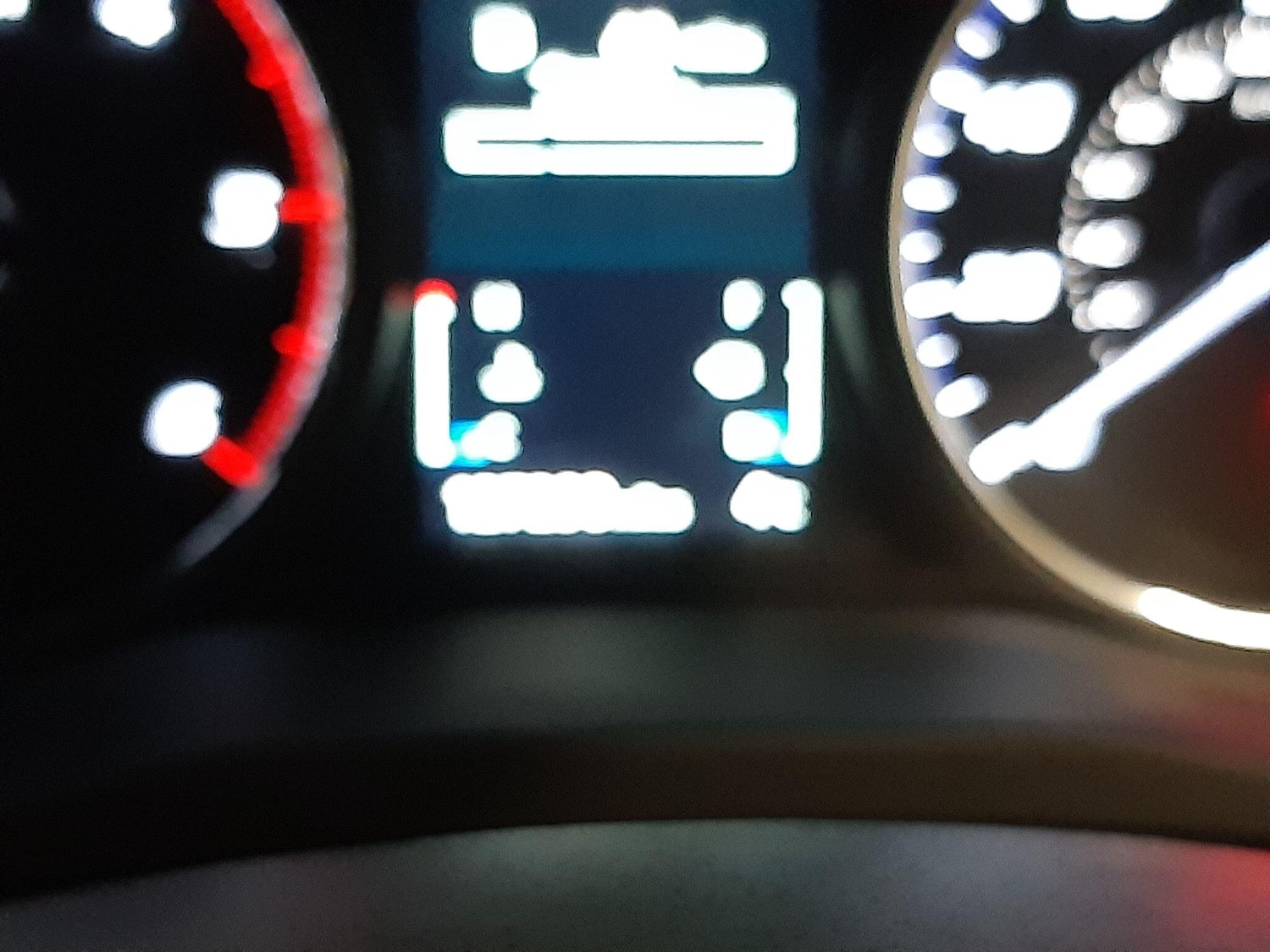 Used Mitsubishi Outlander 2016 for sale - 76952499: Photo 27