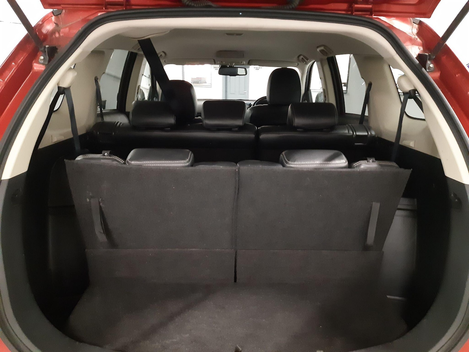 Used Mitsubishi Outlander 2016 for sale - 76952499: Photo 29