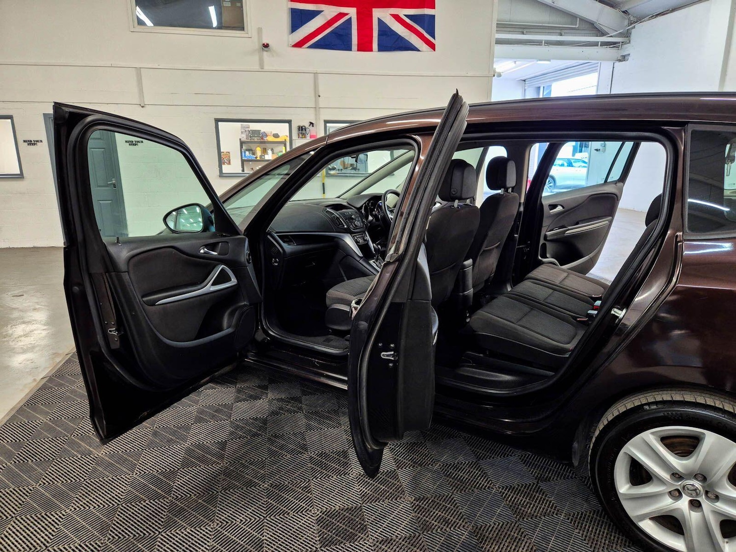 Used Vauxhall Zafira Tourer for sale - 78136155: Photo 26