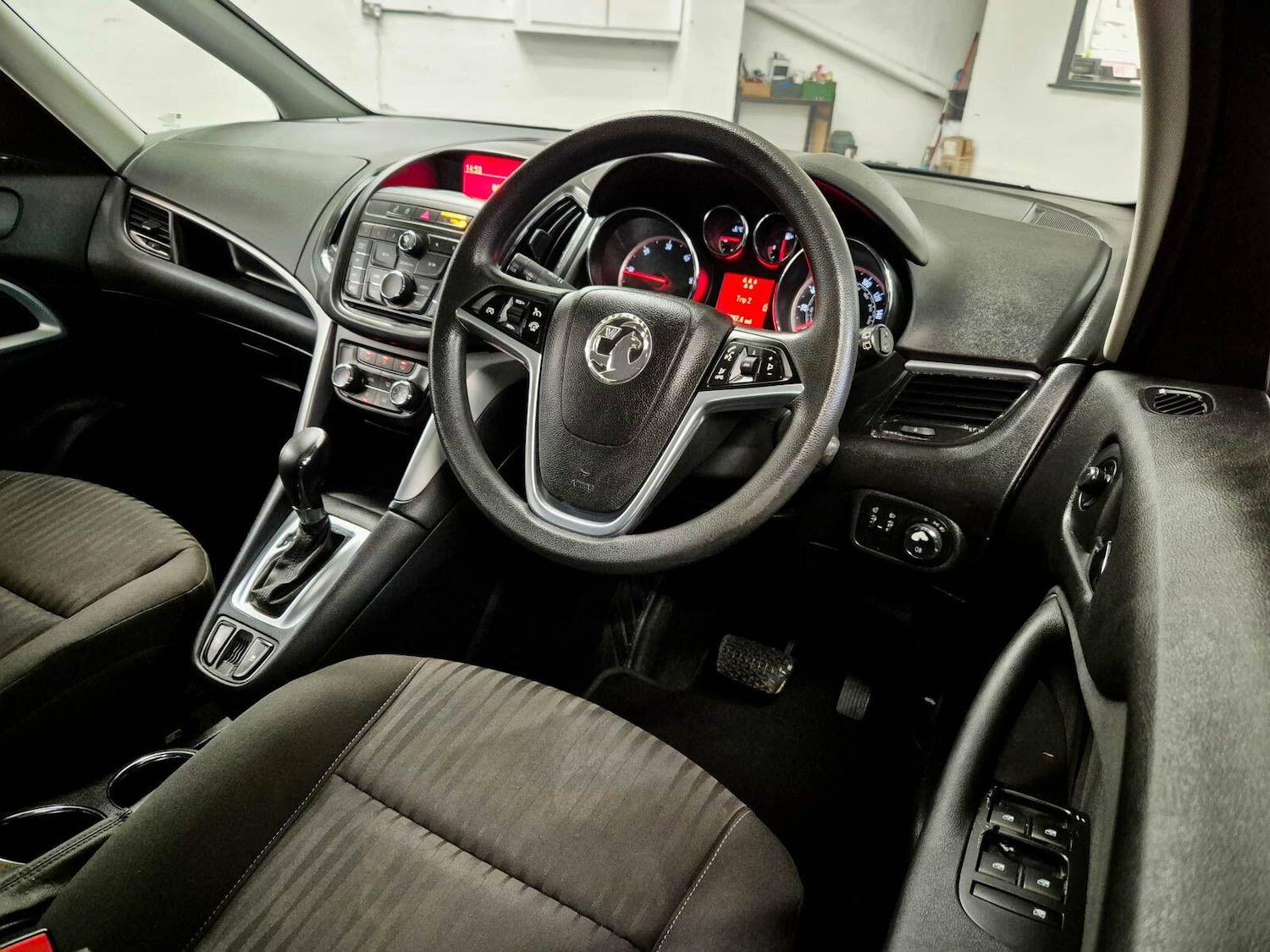 Used Vauxhall Zafira Tourer for sale - 78136155: Photo 29