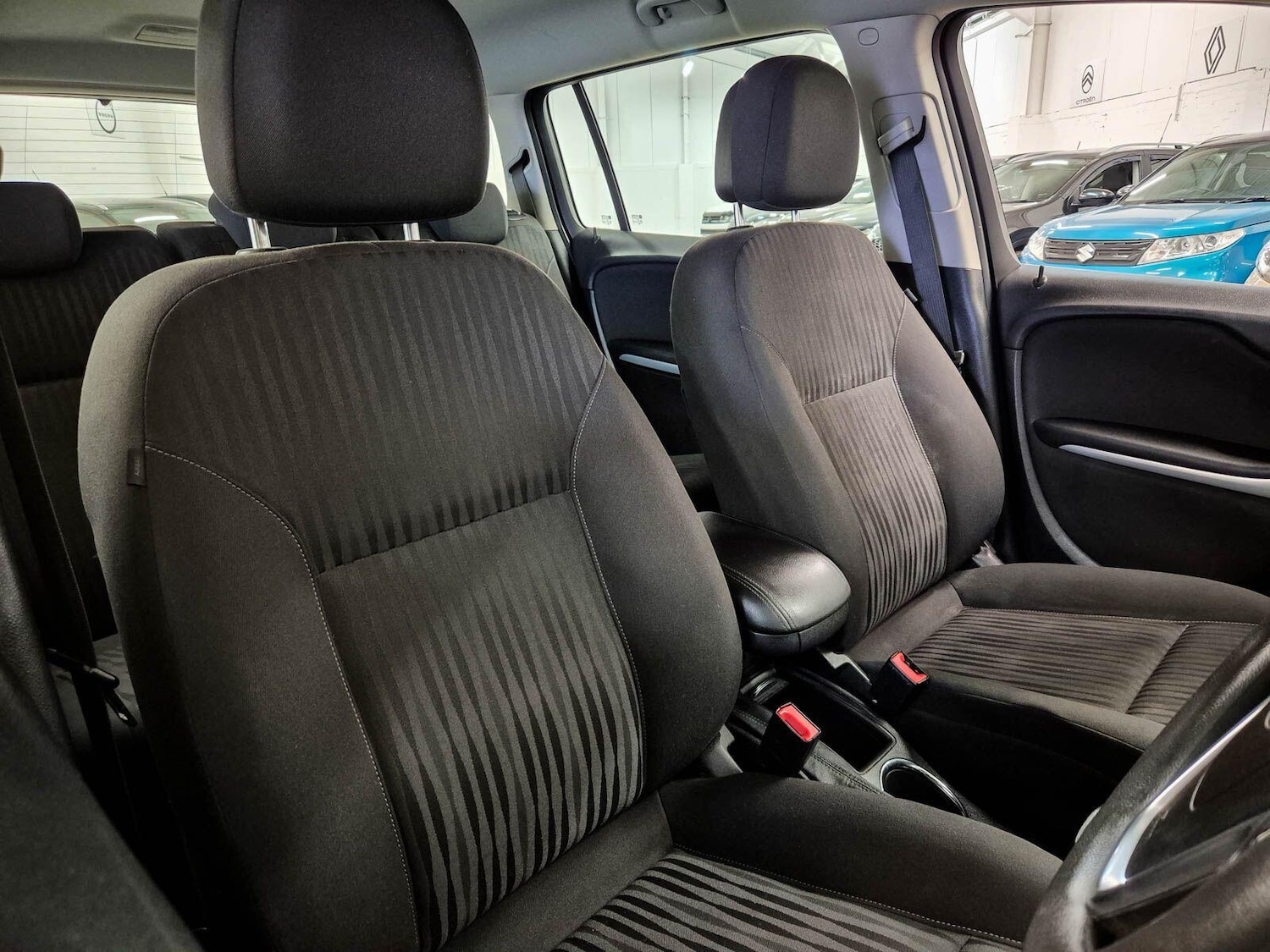 Used Vauxhall Zafira Tourer for sale - 78136155: Photo 3