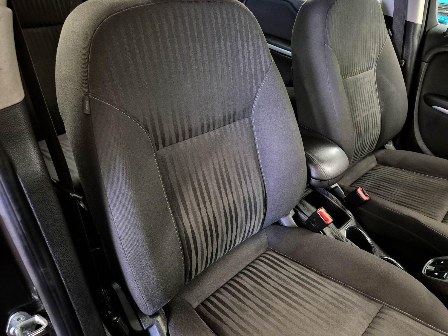 Used Vauxhall Zafira Tourer for sale - 78136155: Photo 35