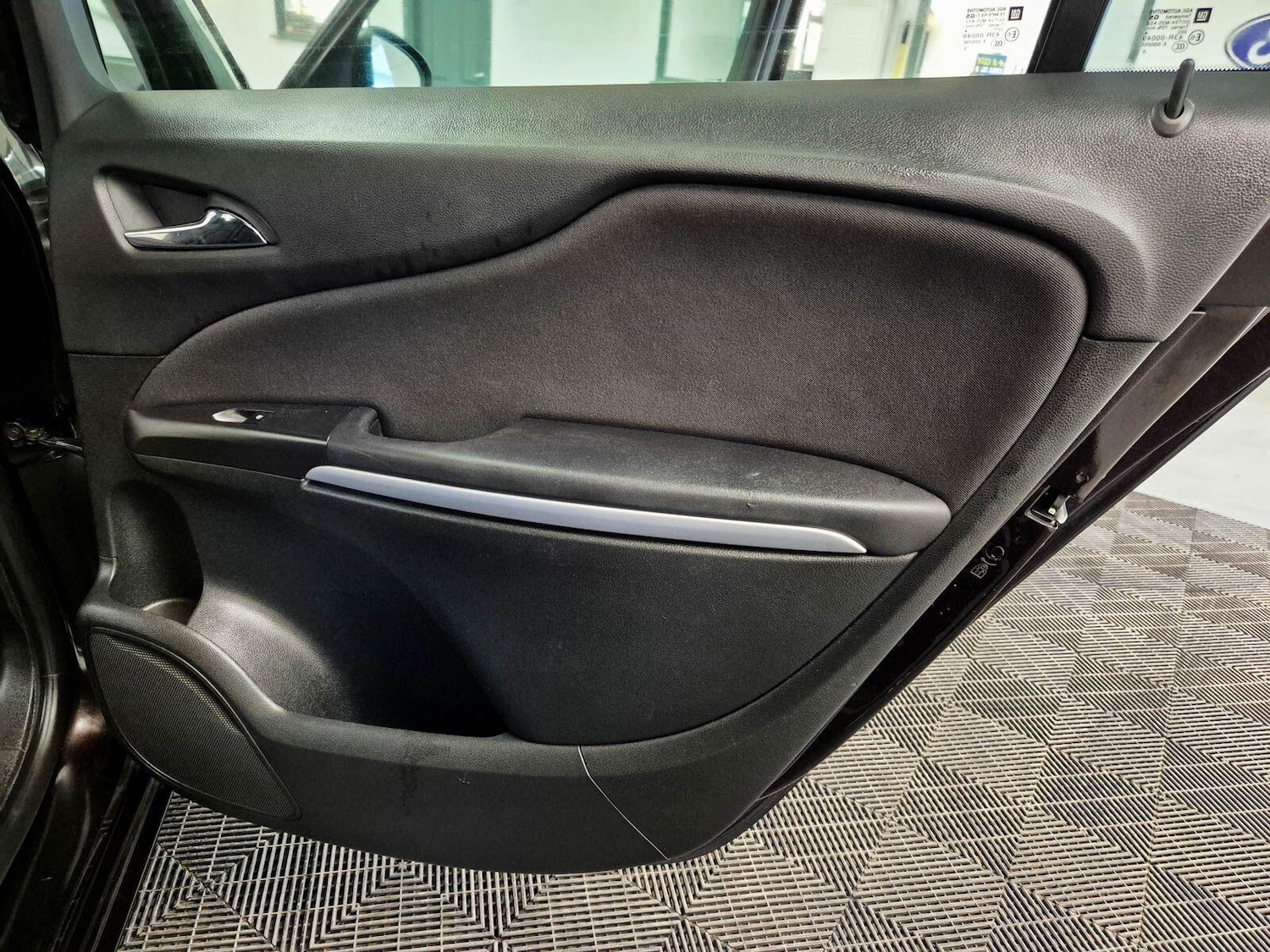 Used Vauxhall Zafira Tourer for sale - 78136155: Photo 46