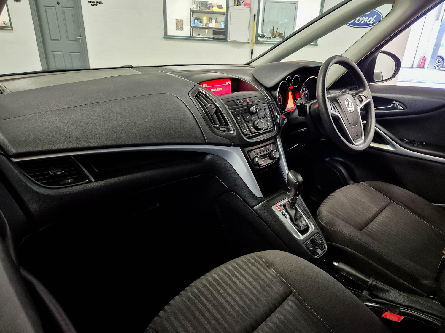 Used Vauxhall Zafira Tourer for sale - 78136155: Photo 51