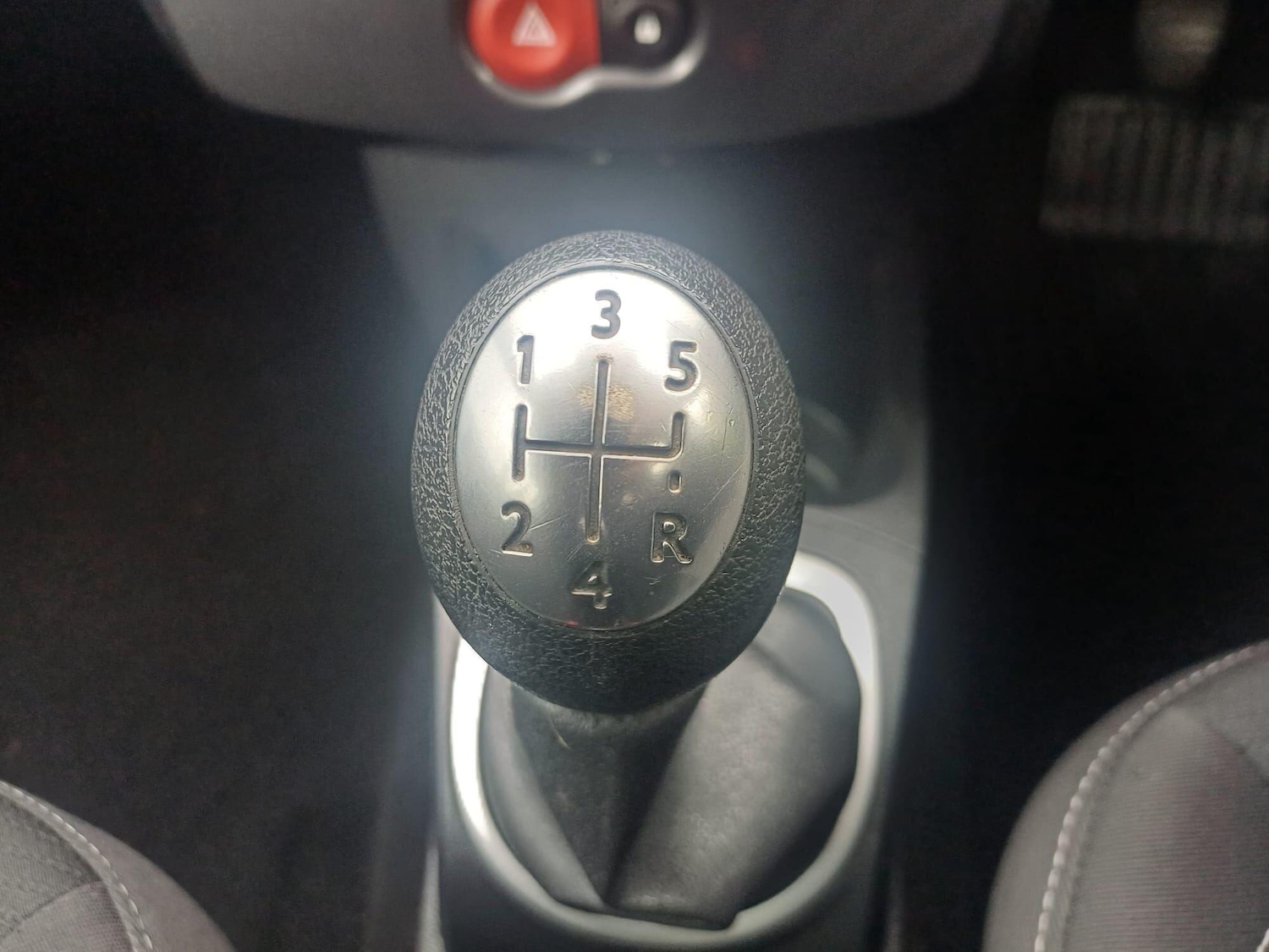 Used Renault Clio 2011 for sale - 76166421: Photo 10
