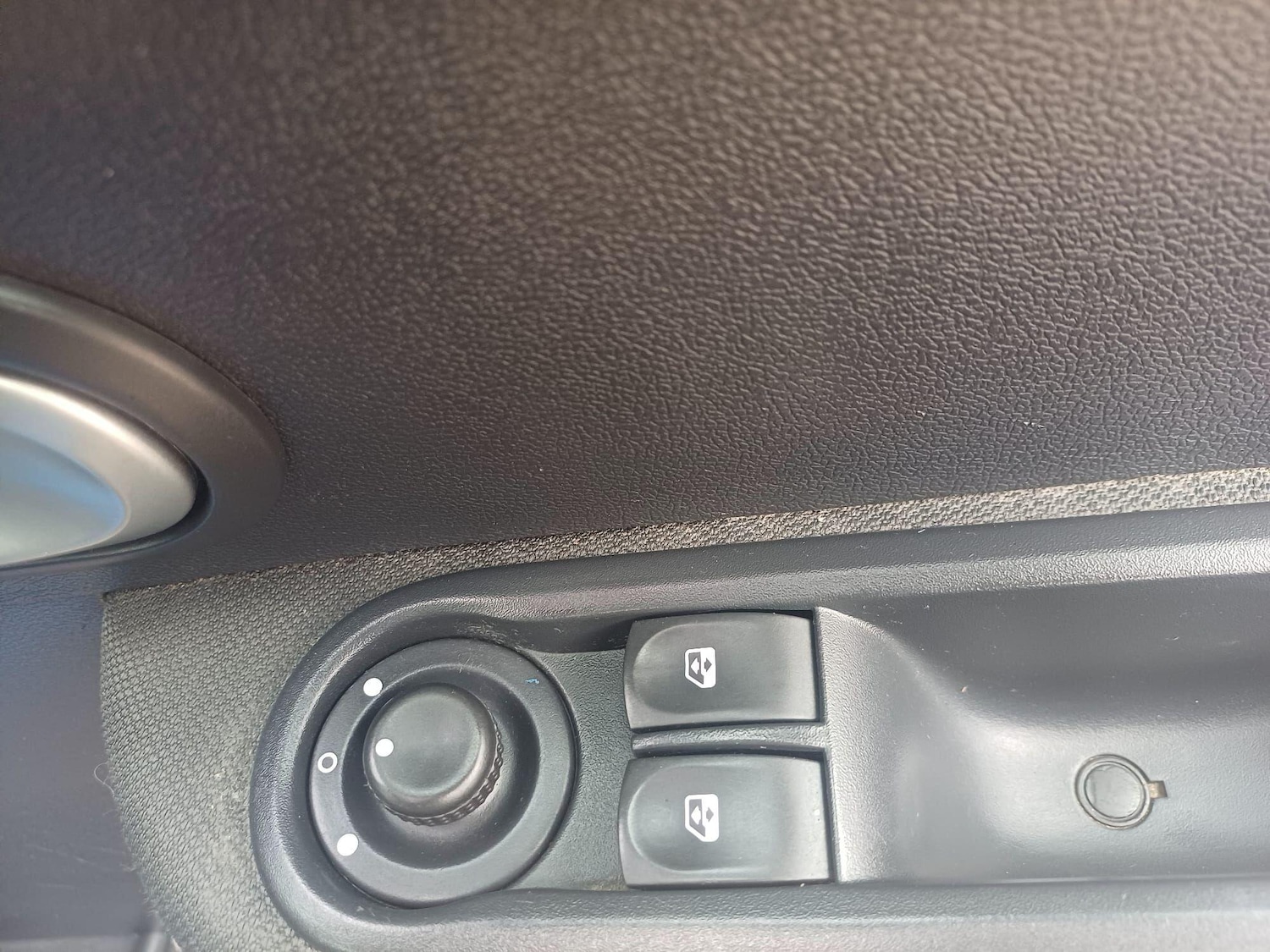 Used Renault Clio 2011 for sale - 76166421: Photo 13