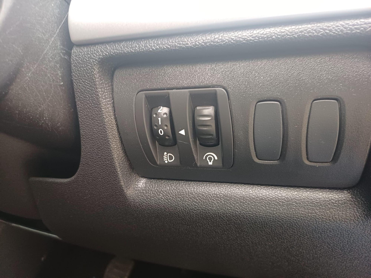 Used Renault Clio 2011 for sale - 76166421: Photo 15
