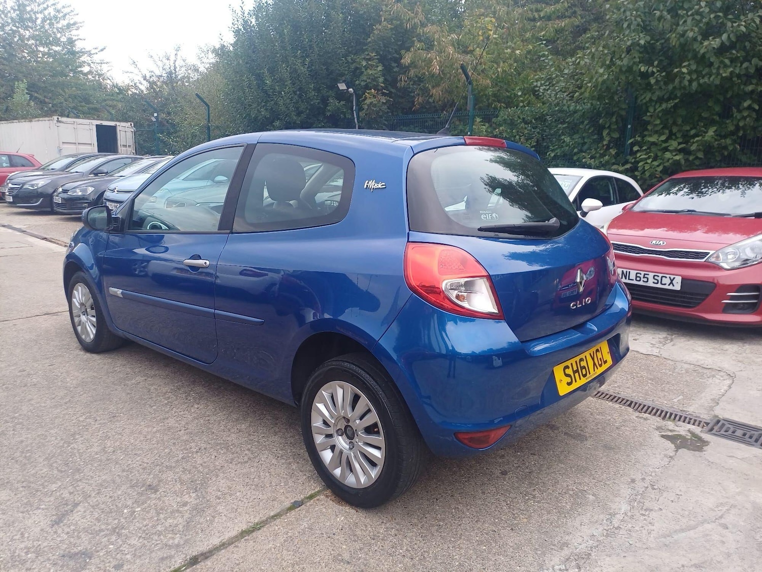 Used Renault Clio 2011 for sale - 76166421: Photo 5