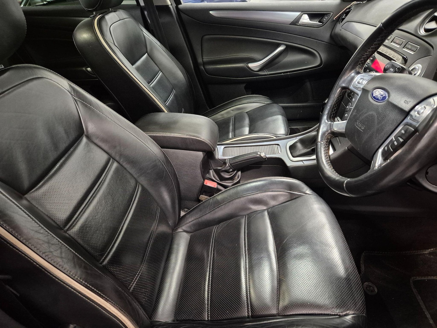 Used Ford Mondeo 2012 for sale - 76898740: Photo 23