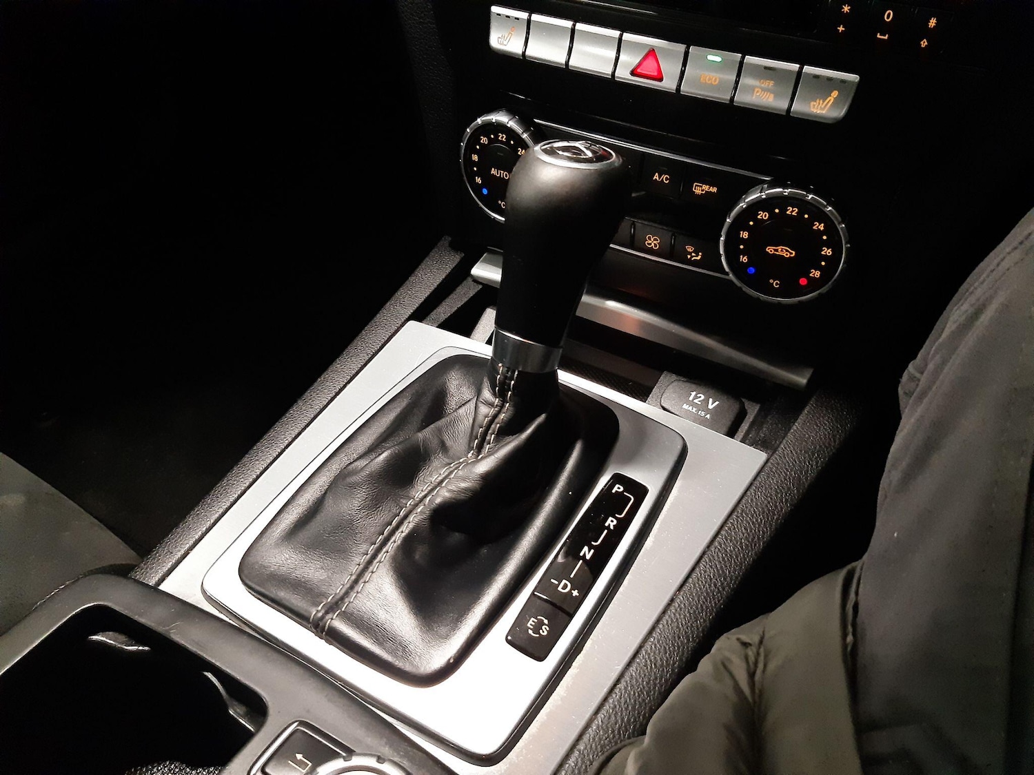 Used Mercedes-Benz C Class 2015 for sale - 76619899: Photo 12