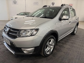 Used Dacia Sandero Stepway 2015 for sale - 79670004: Photo