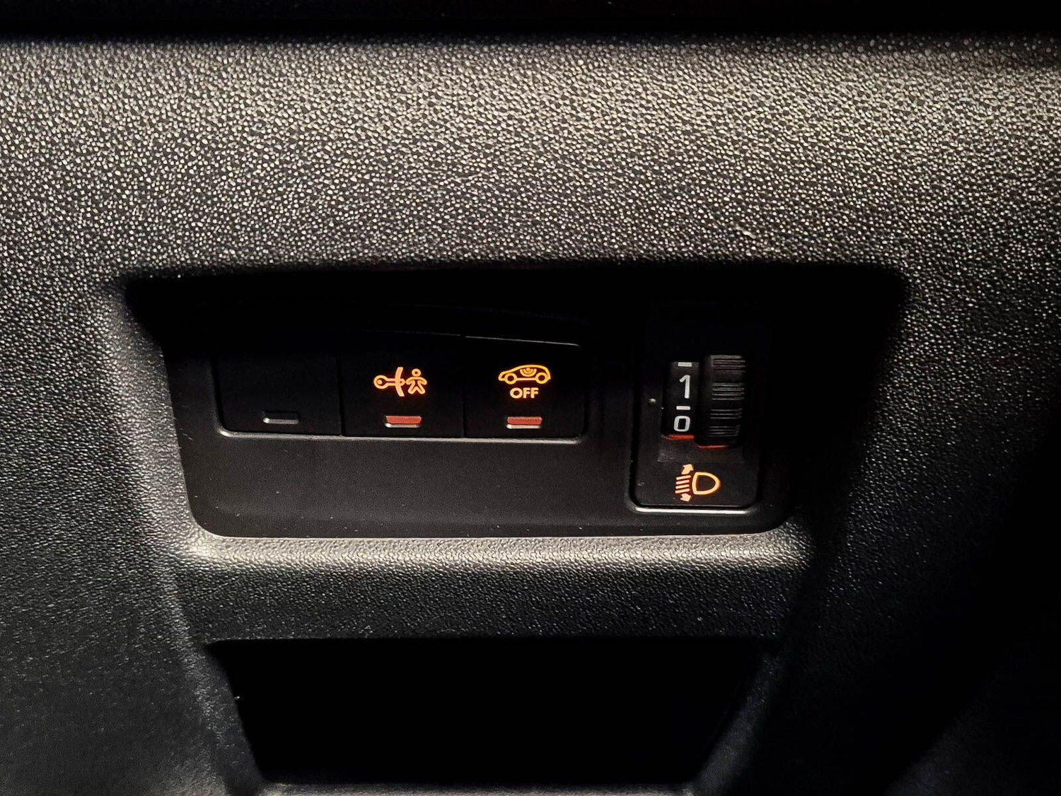 Used Citroen DS4 2013 for sale - 77793981: Photo 94