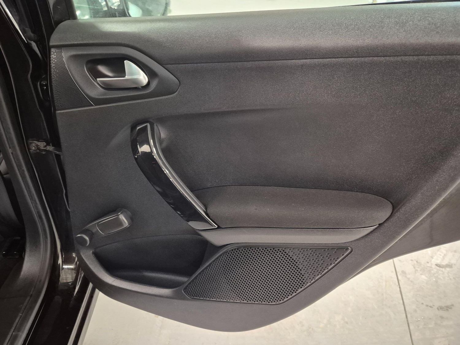 Used Peugeot 208 2016 for sale - 76786913: Photo 38