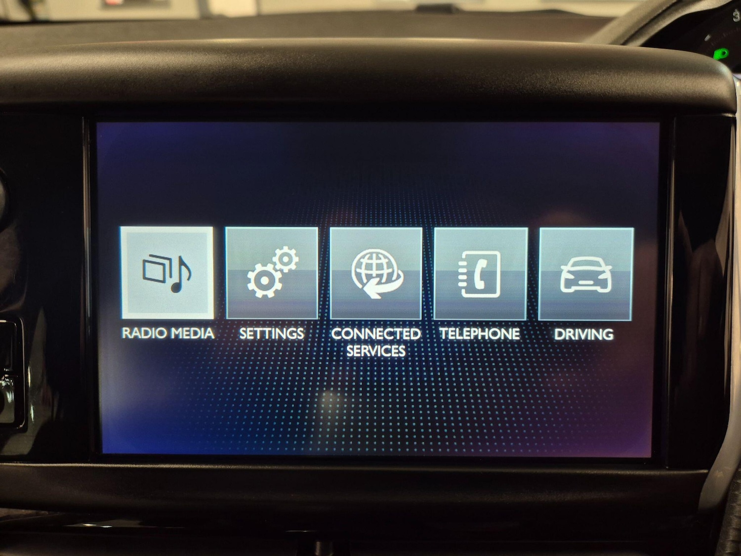 Used Peugeot 208 2016 for sale - 76786913: Photo 54