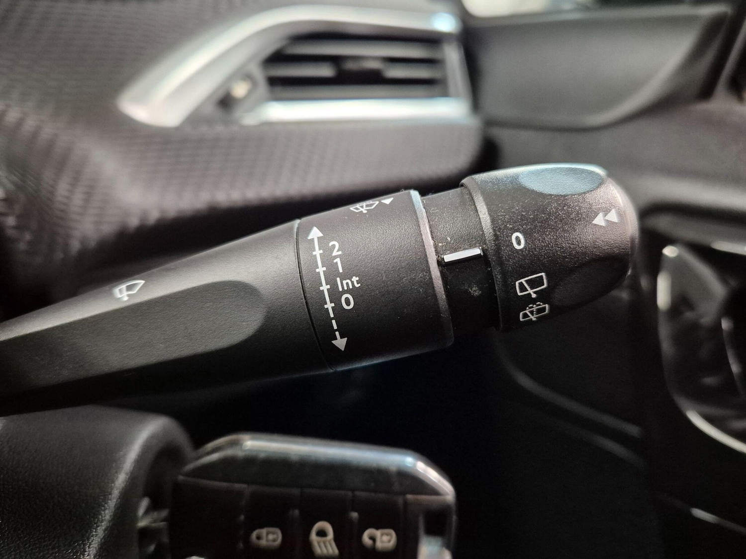 Used Peugeot 208 2016 for sale - 76786913: Photo 62