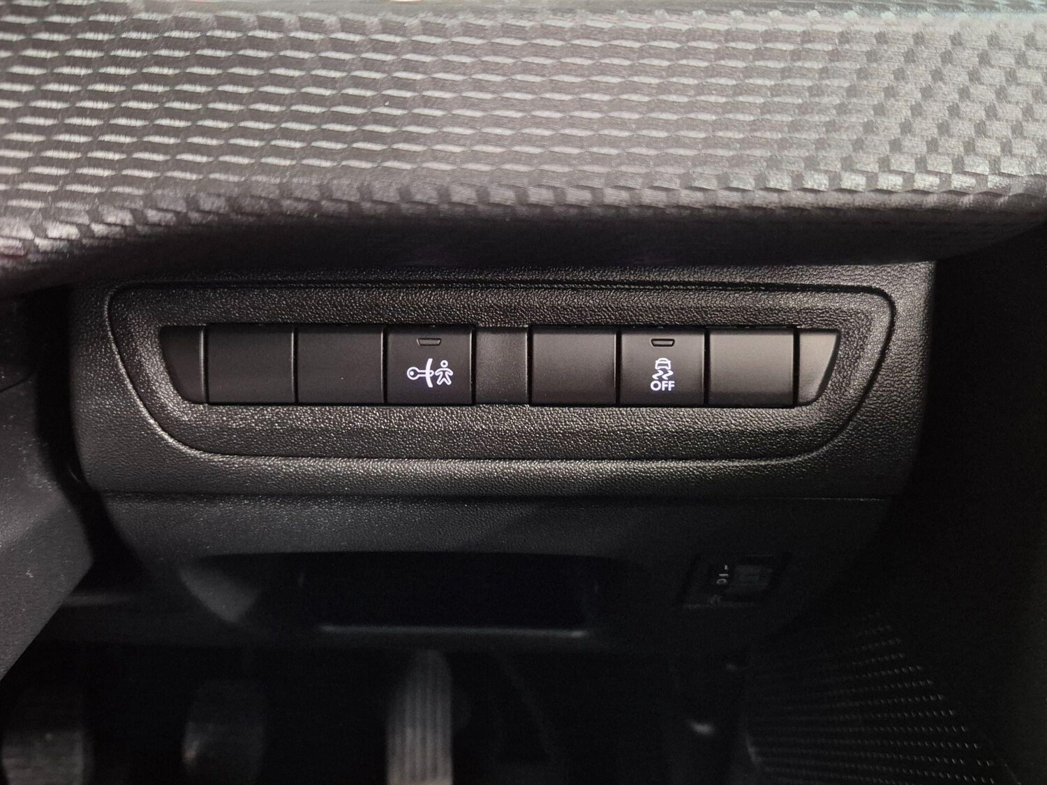 Used Peugeot 208 2016 for sale - 76786913: Photo 63