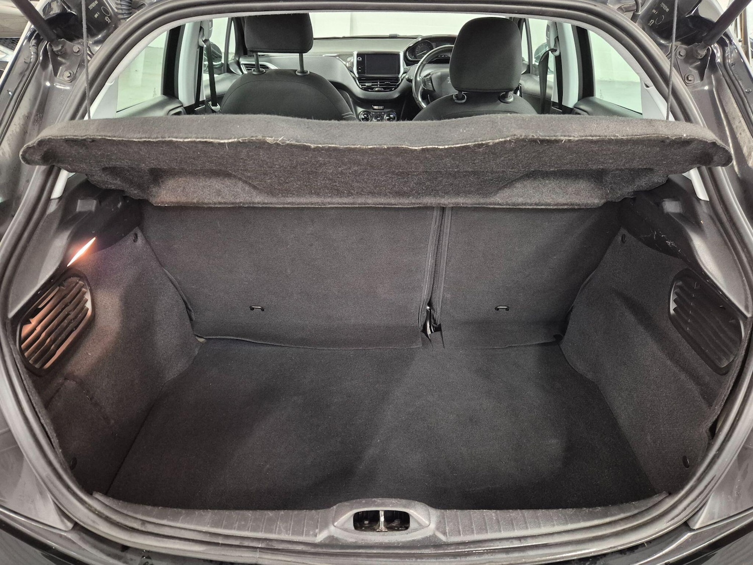 Used Peugeot 208 2016 for sale - 76786913: Photo 67