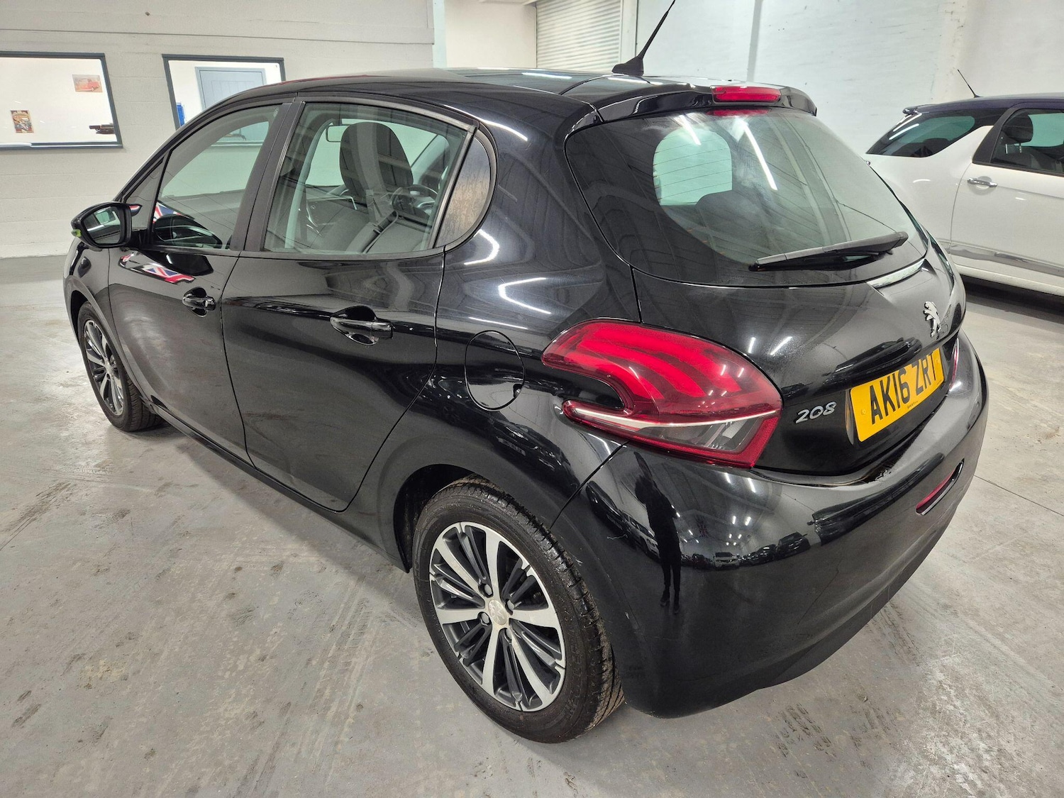 Used Peugeot 208 2016 for sale - 76786913: Photo 7