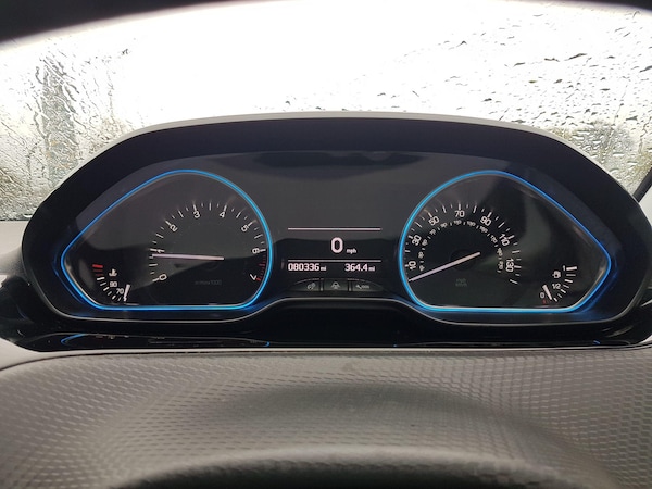 Used Peugeot 2008 2017 for sale - 76166700: Photo 28