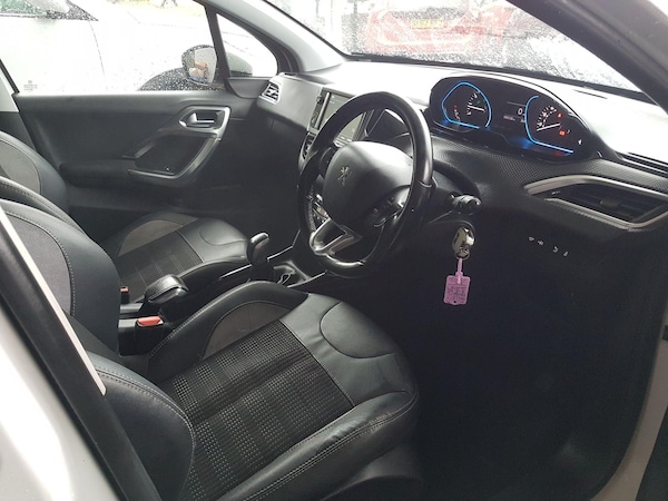 Used Peugeot 2008 2017 for sale - 76166700: Photo 38