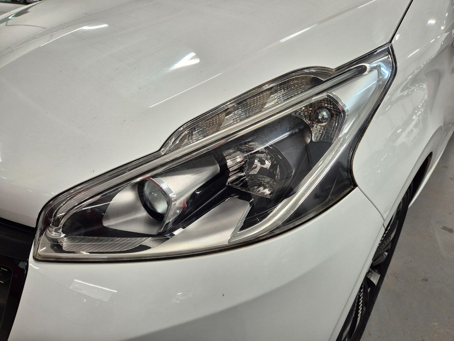 Used Peugeot 208 2016 for sale - 76786441: Photo 11