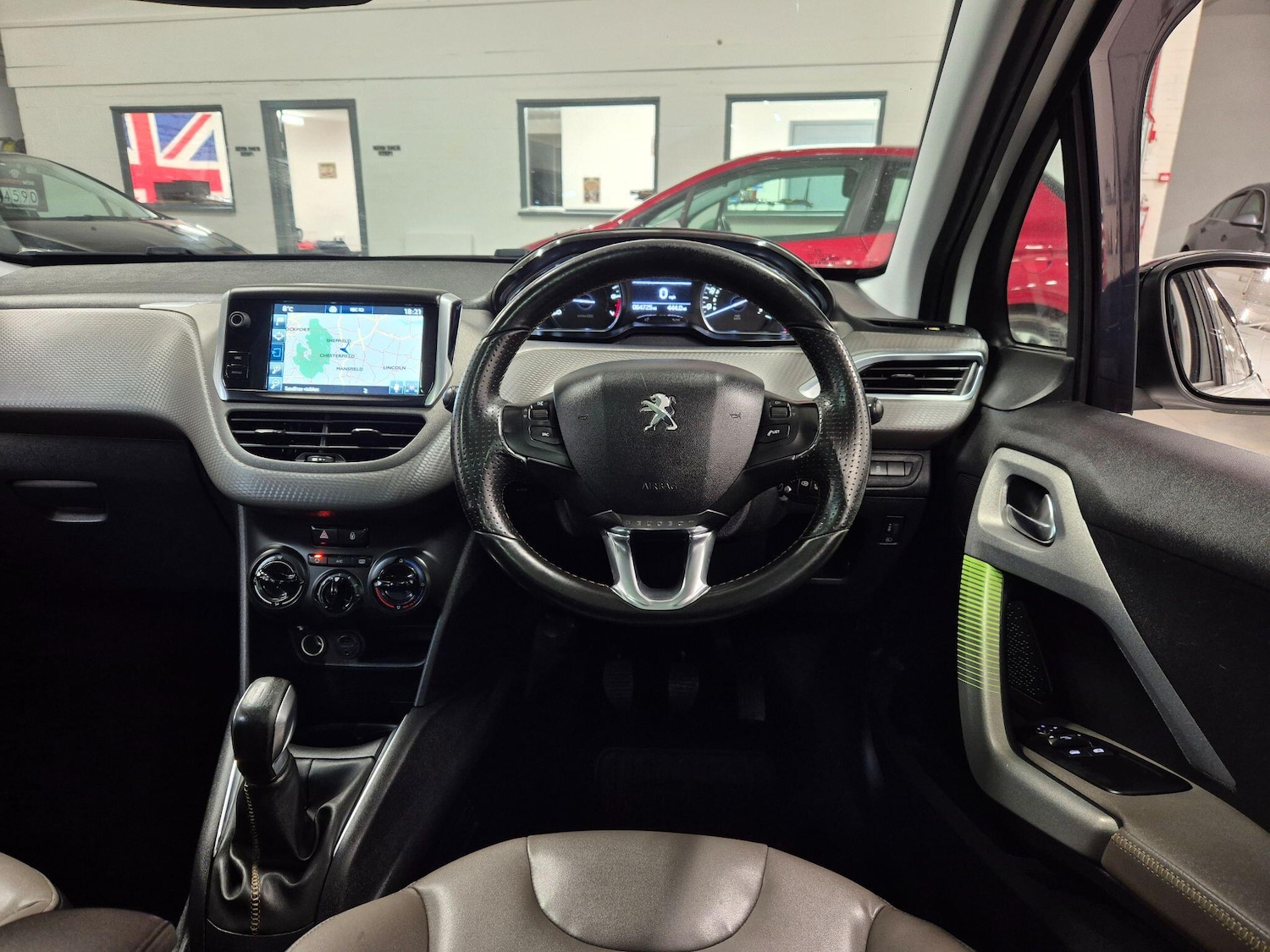 Used Peugeot 208 2016 for sale - 76786441: Photo 24