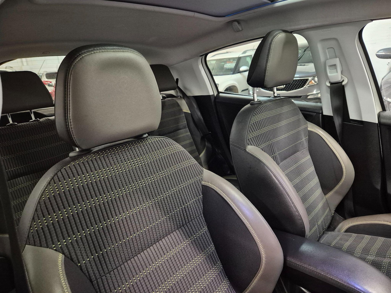 Used Peugeot 208 2016 for sale - 76786441: Photo 28